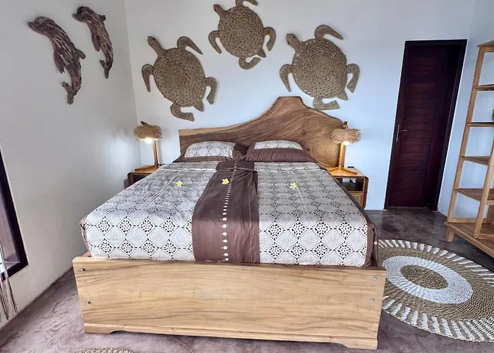 Makawi Tuwa Cliff - Luxury Cliff With Private Beach, Infinity Pools And Ocean View ベッド・アンド・ブレックファスト