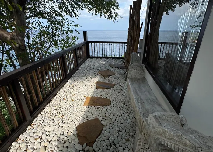 ベッド・アンド・ブレックファスト Makawi Tuwa Cliff - Luxury Cliff With Private Beach, Infinity Pools And Ocean View