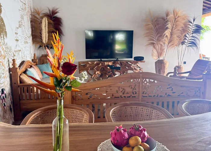 ベッド・アンド・ブレックファスト Makawi Tuwa Cliff - Luxury Cliff With Private Beach, Infinity Pools And Ocean View